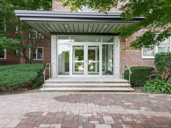 530 Dubois Avenue 2C, Valley Stream NY 11581