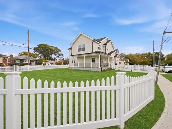 403 S Bayview Avenue, Freeport NY 11520