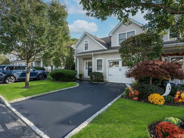 32 Coral Lane, Sayville NY 11782