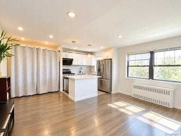 69-46 138th St B, Kew Garden Hills NY 11367