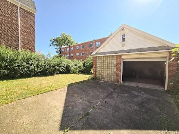 6119 170 Street, Fresh Meadows NY 11365