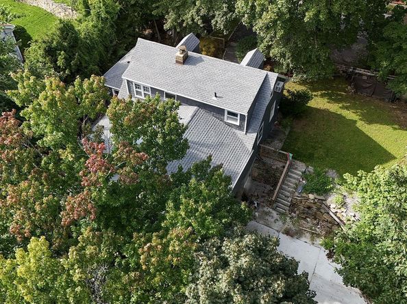4 W Livingston Street, Valhalla NY 10595