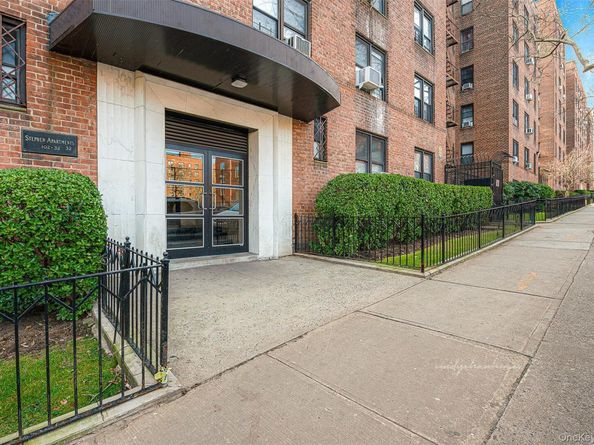 102-32 65th Avenue A44, Forest Hills NY 11375