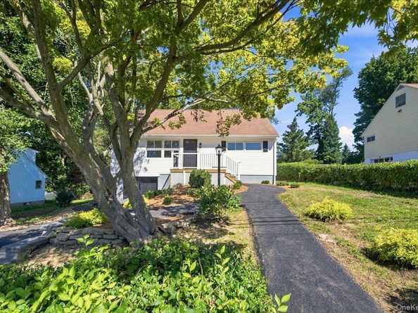 724 Locksley Road, Yorktown Heights NY 10598