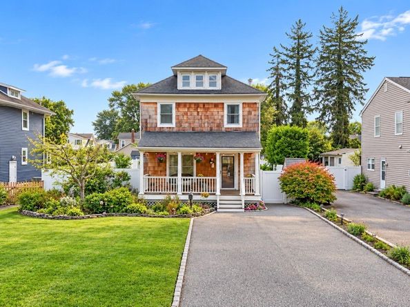 52 Lee Avenue, Patchogue NY 11772