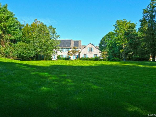 7 Saw Mill Lane, Cold Spring Harbor NY 11724
