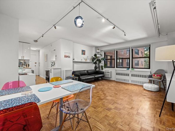 579 W 215 Street 5C, New York (Manhattan) NY 10034