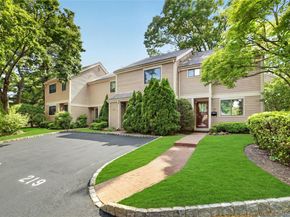 218 Tree Top Crescent, Rye Brook NY 10573