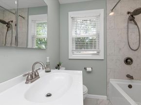2 Inwood Road, Glen Cove NY 11542