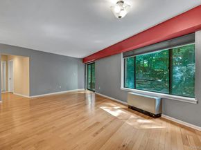 24 Ray Place 14, Scarsdale NY 10583