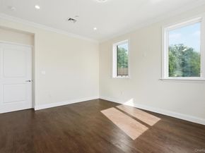 19412 Dunton Avenue, Holliswood NY 11423