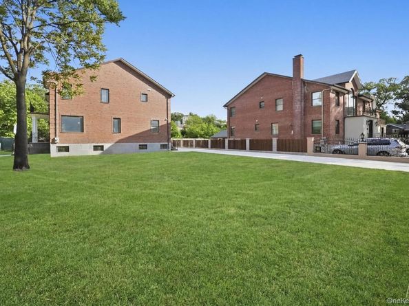 19412 Dunton Avenue, Holliswood NY 11423