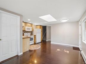 5 Grendon Lane, Farmingville NY 11738