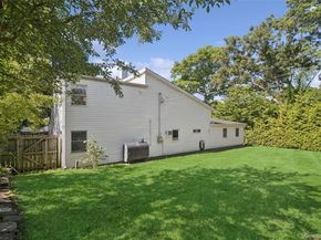 5 Grendon Lane, Farmingville NY 11738