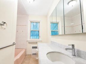255-40 147th Drive, Rosedale NY 11422