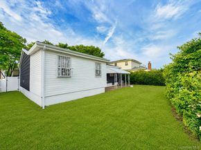 255-40 147th Drive, Rosedale NY 11422