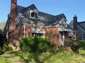 38 Pearl Street, New Hyde Park NY 11040