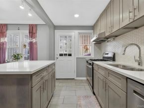 7008 165th Street, Fresh Meadows NY 11365