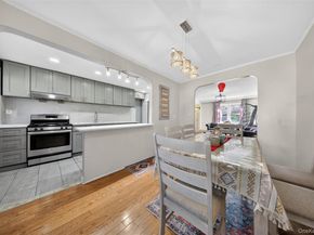 7008 165th Street, Fresh Meadows NY 11365
