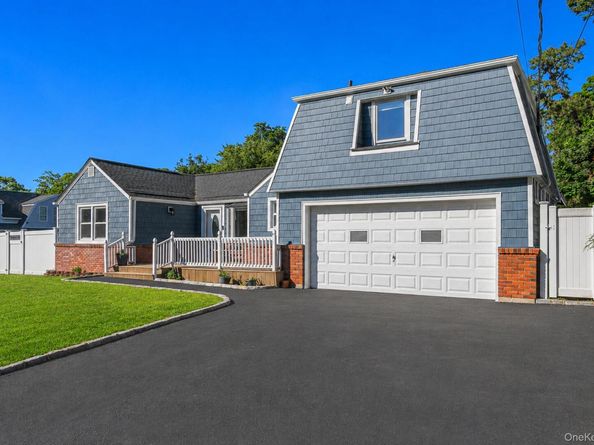 33 Lillian Road, Nesconset NY 11767