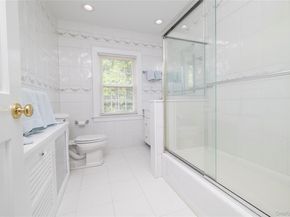 210 Demott Avenue, Rockville Centre NY 11570