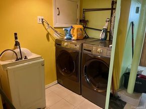 8424 109th Street, Richmond Hill NY 11418
