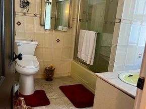 8424 109th Street, Richmond Hill NY 11418
