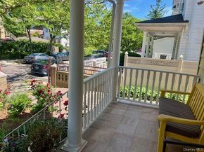 8424 109th Street, Richmond Hill NY 11418