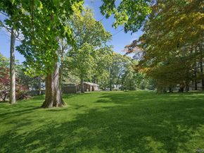 35 Pidgeon Hill Road, Huntington Station NY 11746