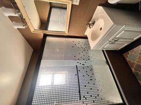 196-69 73 Avenue 2, Fresh Meadows NY 11366