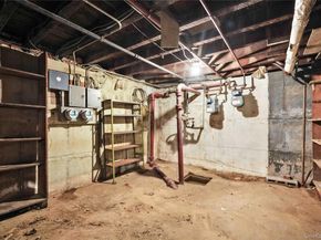 67-10 Selfridge Street, Forest Hills NY 11375