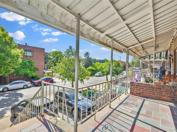 67-10 Selfridge Street, Forest Hills NY 11375