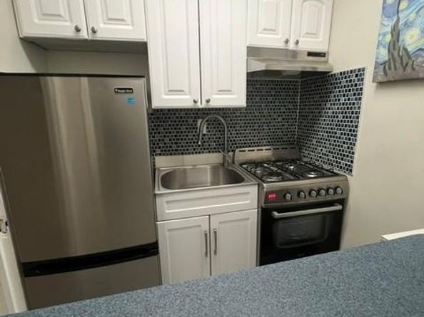 8 Bryant Crescent 1H, White Plains NY 10605