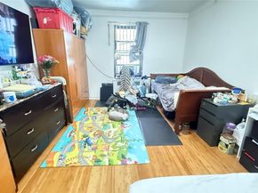 8306 Vietor Ave 1O, Elmhurst NY 11373