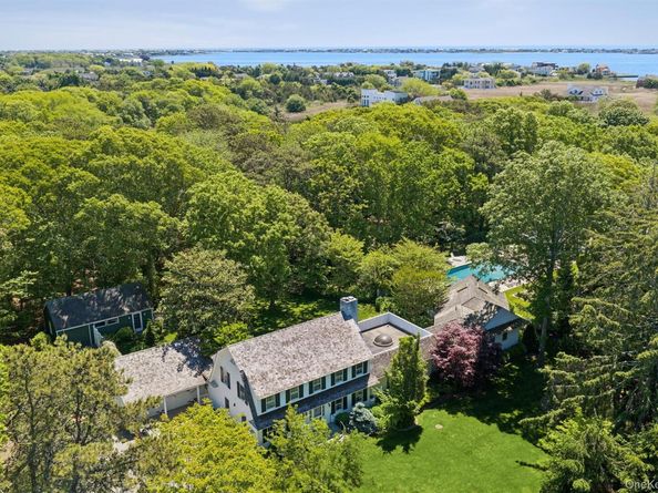 18 Jagger Lane, Westhampton NY 11977