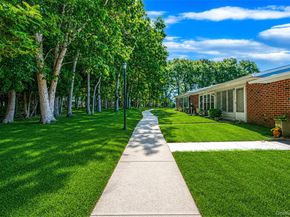 200 NewCastle Court E, Ridge NY 11961