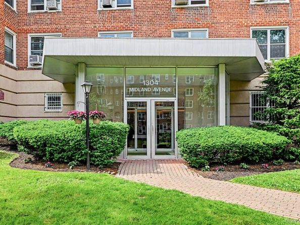 1304 Midland Avenue C48, Yonkers NY 10704