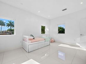 45 SW 19th Rd, Miami FL 33129