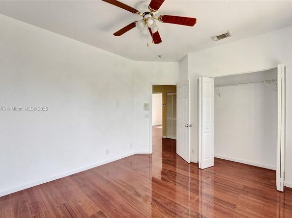 10730 NW 56th Ct, Coral Springs FL 33076