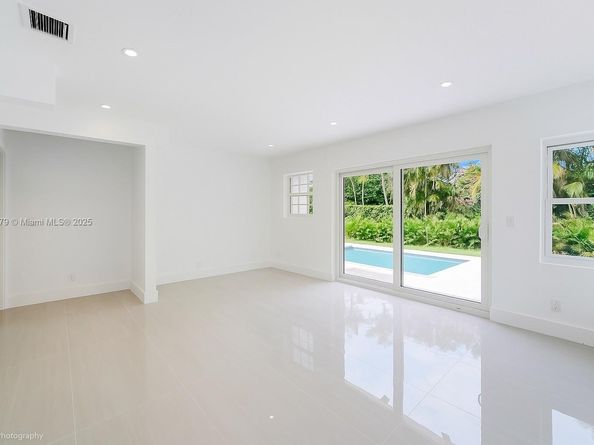 953 NE 91st Ter, Miami Shores FL 33138