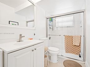 9421 Sunrise Lakes Blvd 208, Sunrise FL 33322