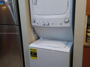 6273 NW 170 Ter, Hialeah FL 33015