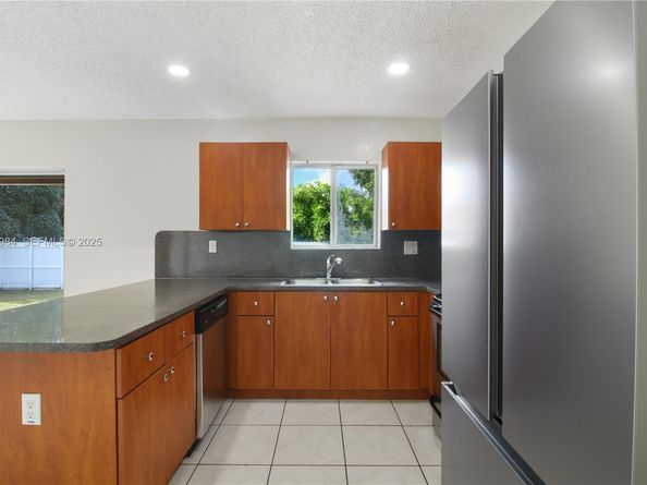 20562 NW 18th Ave, Miami Gardens FL 33056