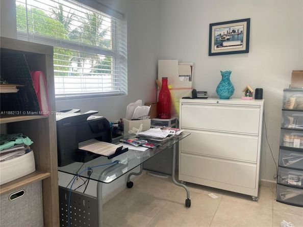 9361 SW 16th St, Miami FL 33165