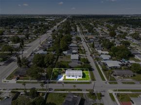 3061 NW 2nd St, Fort Lauderdale FL 33311