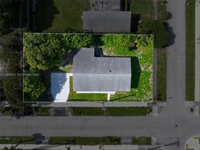 3061 NW 2nd St, Fort Lauderdale FL 33311