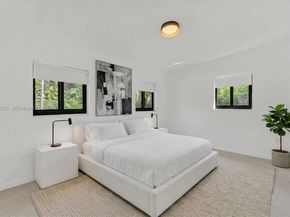 7132 SW 65th Ave, South Miami FL 33143