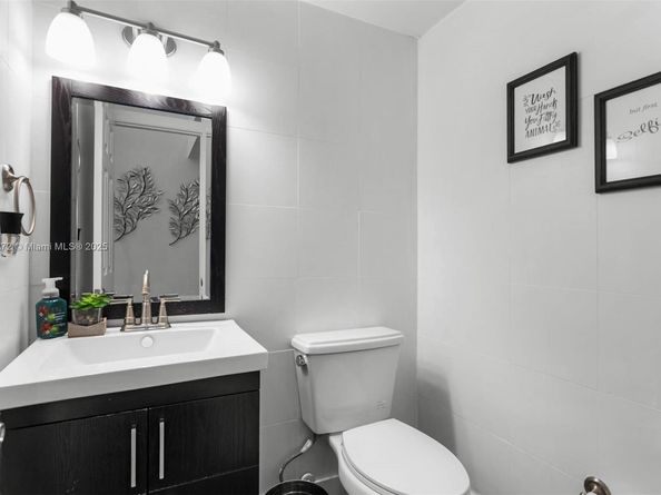 331 NW 189th Ter, Pembroke Pines FL 33029