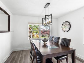 331 NW 189th Ter, Pembroke Pines FL 33029