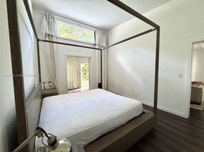 1785 Calais Dr 5, Miami Beach FL 33141